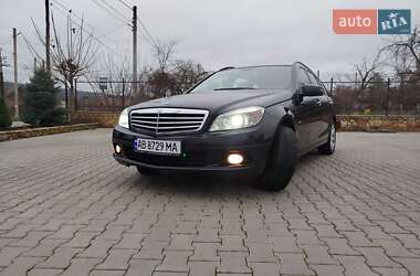 Універсал Mercedes-Benz C-Class 2010 в Могилів-Подільському