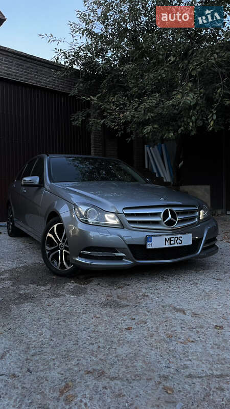 Седан Mercedes-Benz C-Class 2013 в Киеве
