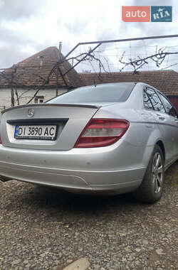 Седан Mercedes-Benz C-Class 2008 в Сваляве