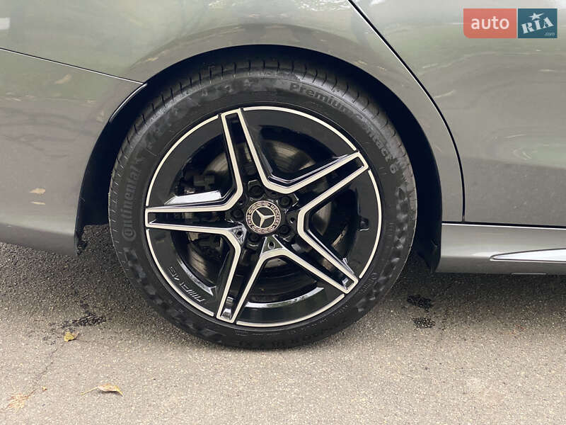 Універсал Mercedes-Benz C-Class 2018 в Києві