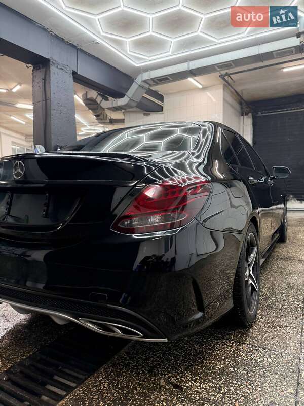 Седан Mercedes-Benz C-Class 2015 в Виннице
