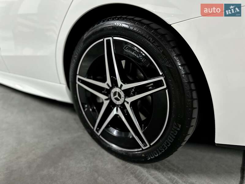 Седан Mercedes-Benz C-Class 2022 в Днепре
