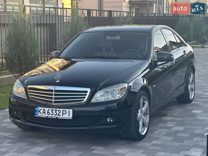 Седан Mercedes-Benz C-Class 2010 в Киеве