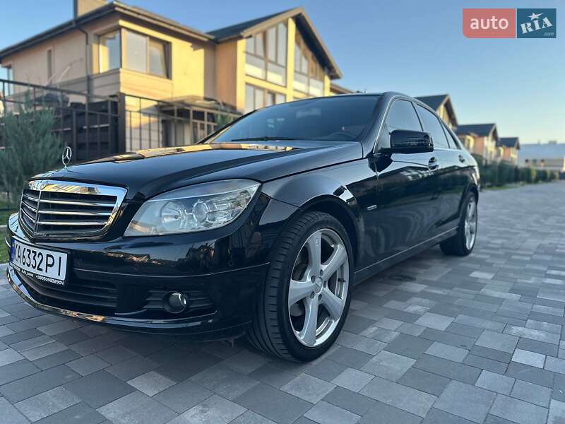 Mercedes-Benz C-Class 2010 Mercedes-Benz C-Class 2010