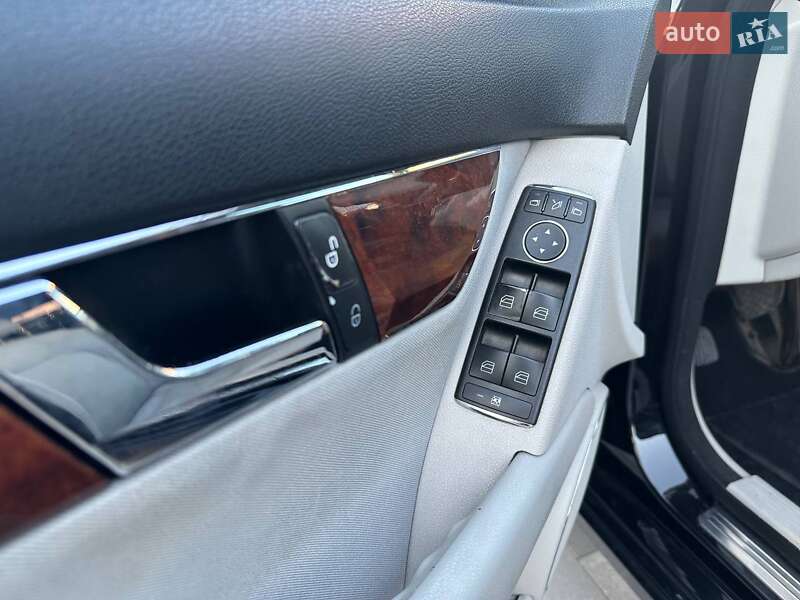 Седан Mercedes-Benz C-Class 2010 в Киеве