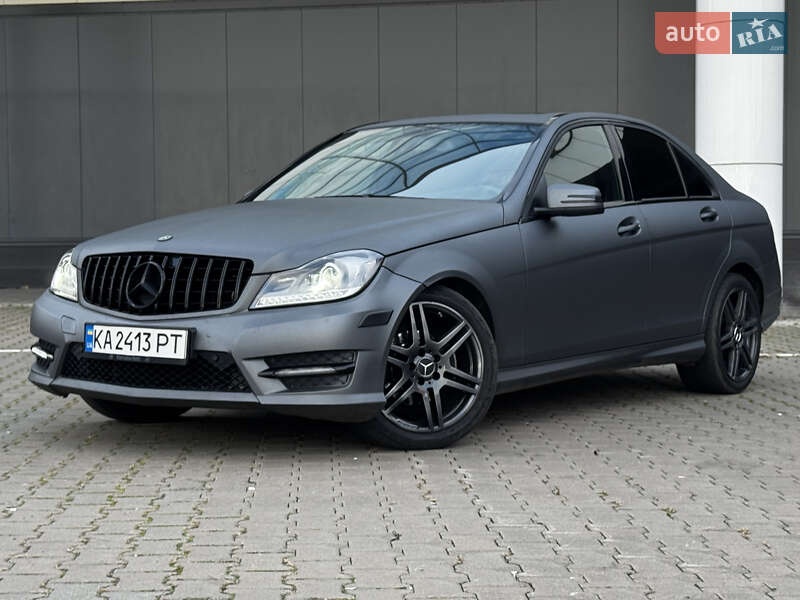 Седан Mercedes-Benz C-Class 2011 в Киеве