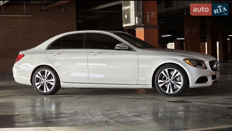 Седан Mercedes-Benz C-Class 2018 в Самборе