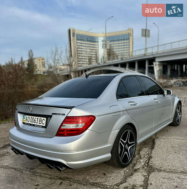 Седан Mercedes-Benz C-Class 2008 в Киеве