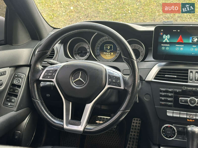 Седан Mercedes-Benz C-Class 2011 в Киеве