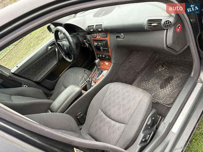 Седан Mercedes-Benz C-Class 2002 в Белгороде-Днестровском