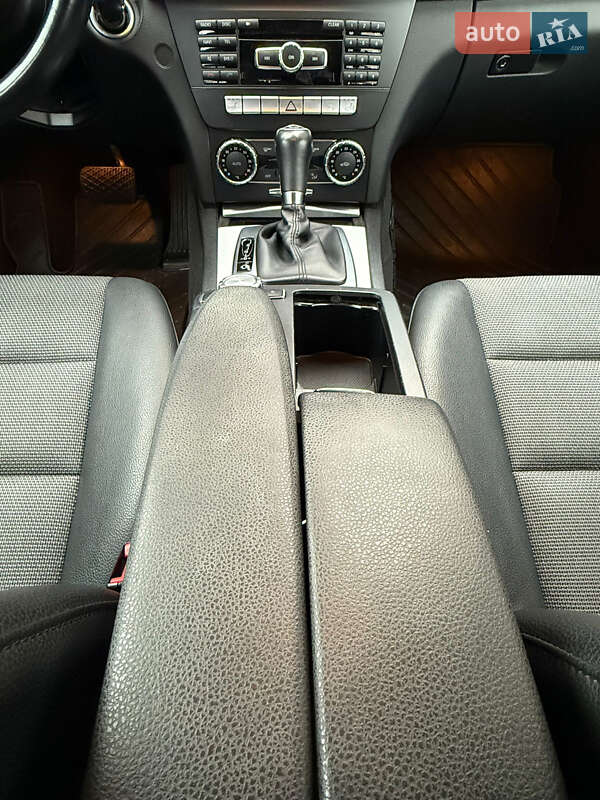 Седан Mercedes-Benz C-Class 2012 в Одессе фото 13 Седан Mercedes-Benz C-Class 2012 в Одессе
