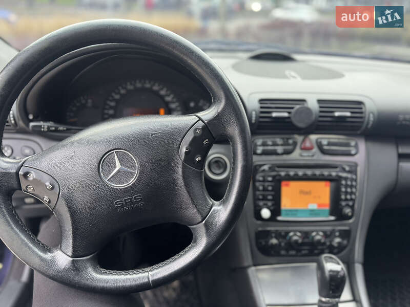 Универсал Mercedes-Benz C-Class 2002 в Ровно