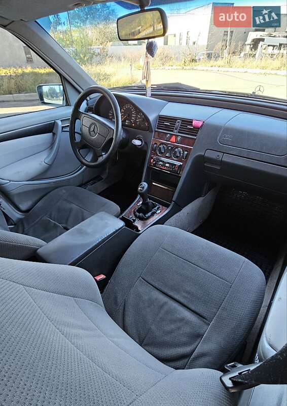 Седан Mercedes-Benz C-Class 1998 в Чемеровцах фото 8 Седан Mercedes-Benz C-Class 1998 в Чемеровцах