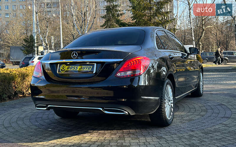 Седан Mercedes-Benz C-Class 2015 в Львове
