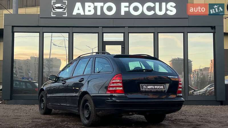 Универсал Mercedes-Benz C-Class 2004 в Киеве