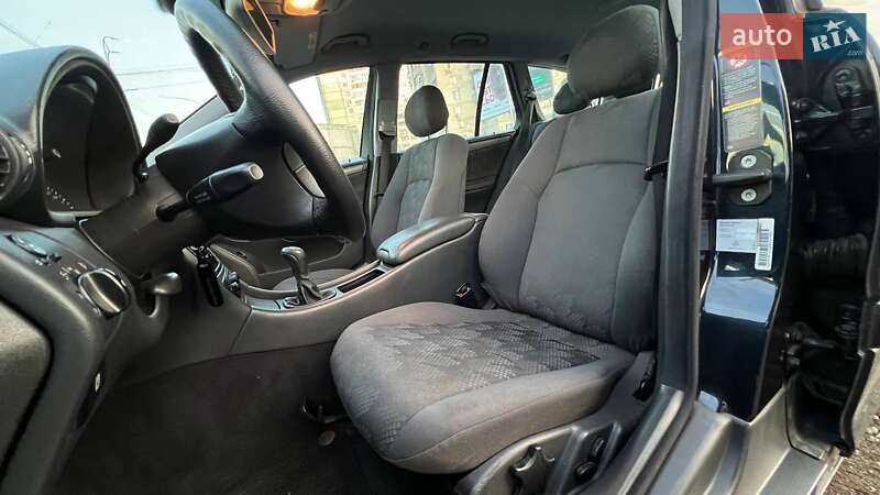 Универсал Mercedes-Benz C-Class 2004 в Киеве