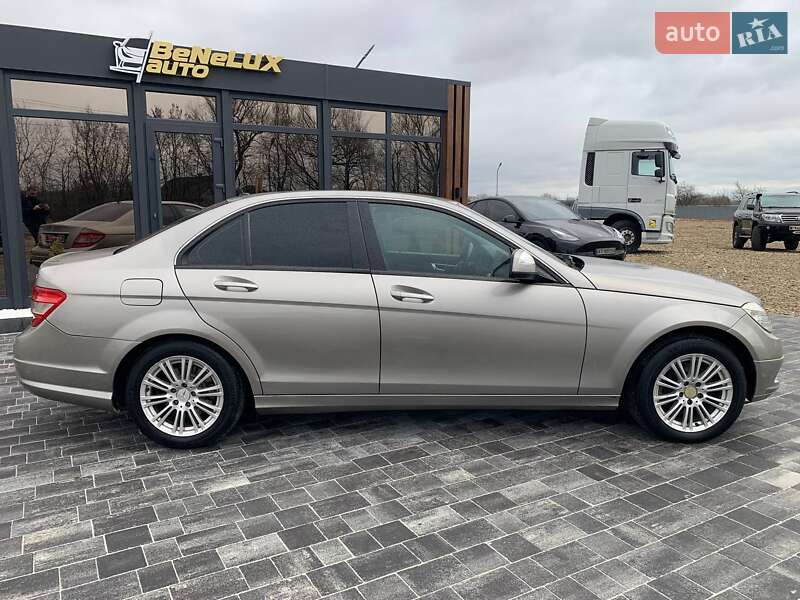 Седан Mercedes-Benz C-Class 2007 в Коломые