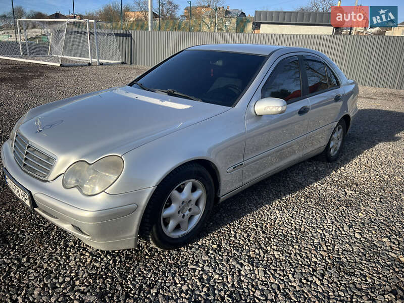 Седан Mercedes-Benz C-Class 2002 в Львове