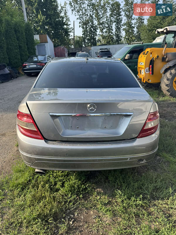Седан Mercedes-Benz C-Class 2008 в Умани фото 4 Седан Mercedes-Benz C-Class 2008 в Умани