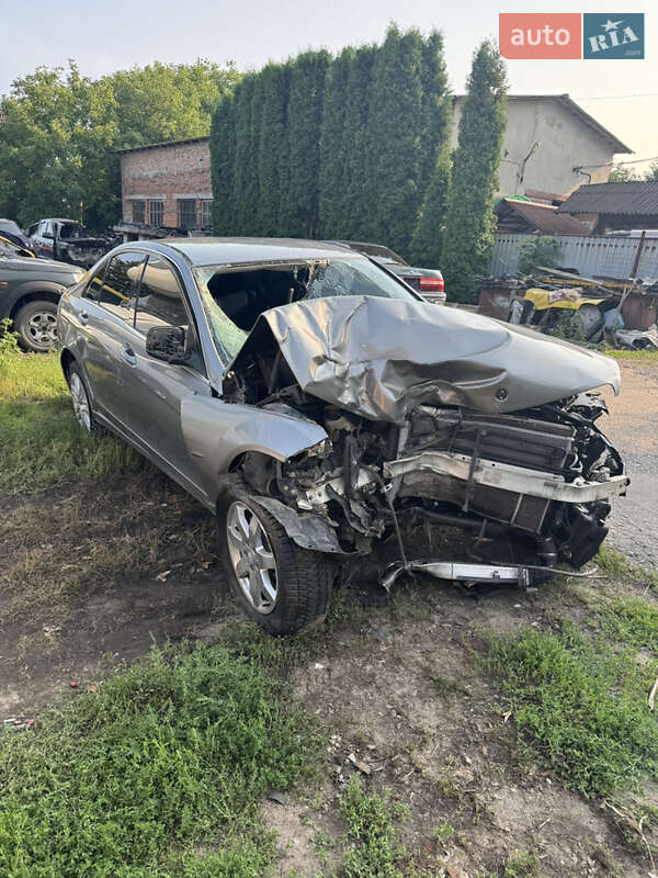 Седан Mercedes-Benz C-Class 2008 в Умани фото 7 Седан Mercedes-Benz C-Class 2008 в Умани