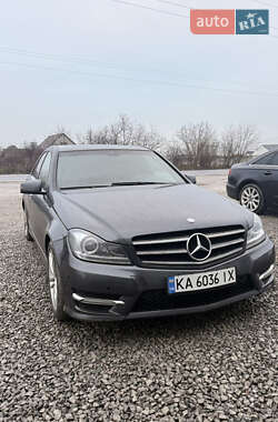 Седан Mercedes-Benz C-Class 2012 в Гайсине