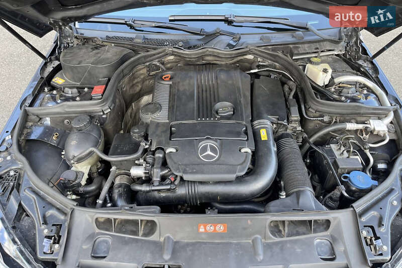 Седан Mercedes-Benz C-Class 2012 в Гайсине