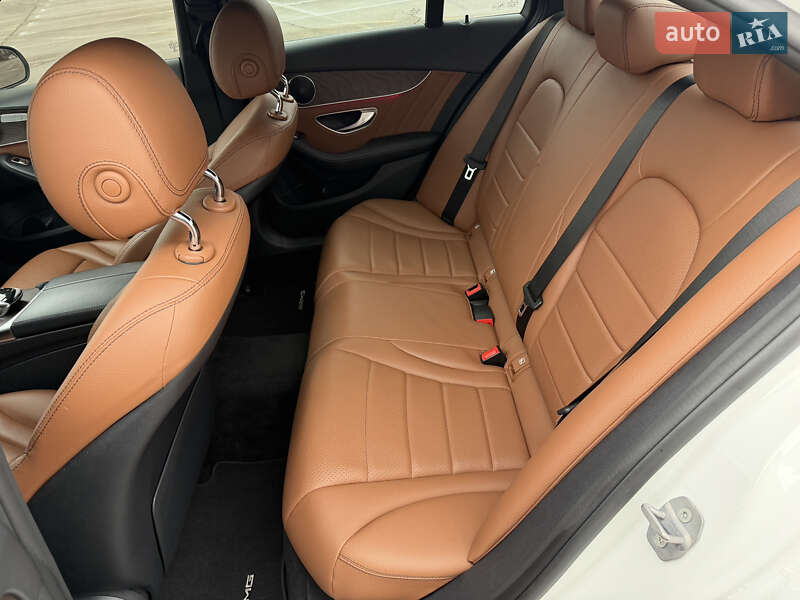 Седан Mercedes-Benz C-Class 2018 в Киеве фото 24 Седан Mercedes-Benz C-Class 2018 в Киеве