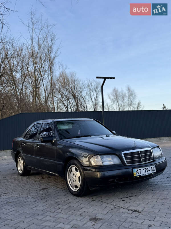 Седан Mercedes-Benz C-Class 1994 в Черновцах фото 10 Седан Mercedes-Benz C-Class 1994 в Черновцах