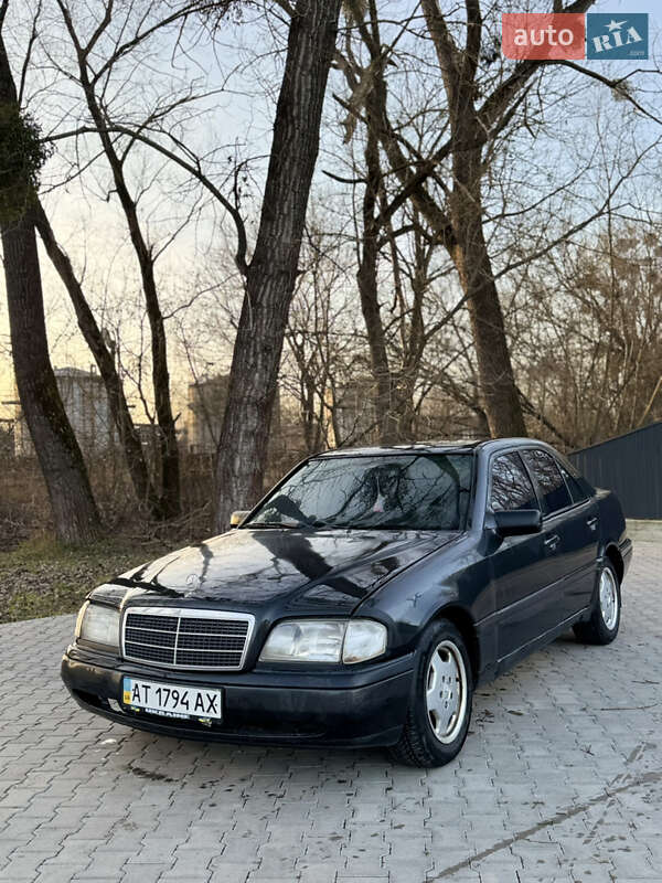 Седан Mercedes-Benz C-Class 1994 в Черновцах фото 4 Седан Mercedes-Benz C-Class 1994 в Черновцах