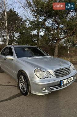 Універсал Mercedes-Benz C-Class 2003 в Львові
