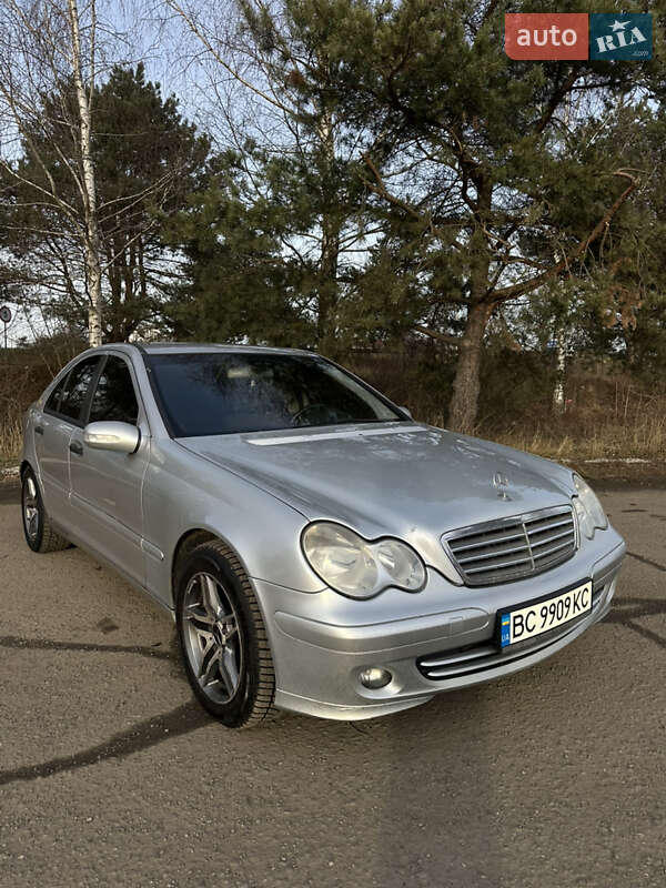 Mercedes-Benz C-Class 2003