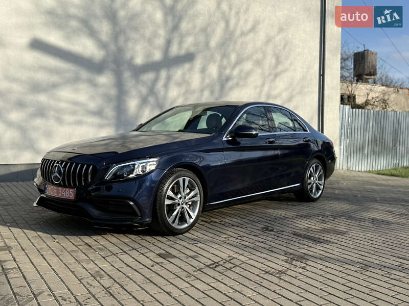 Седан Mercedes-Benz C-Class 2019 в Ужгороде