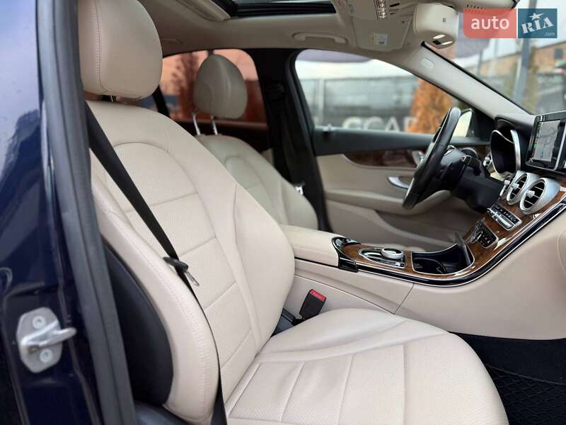 Седан Mercedes-Benz C-Class 2018 в Киеве