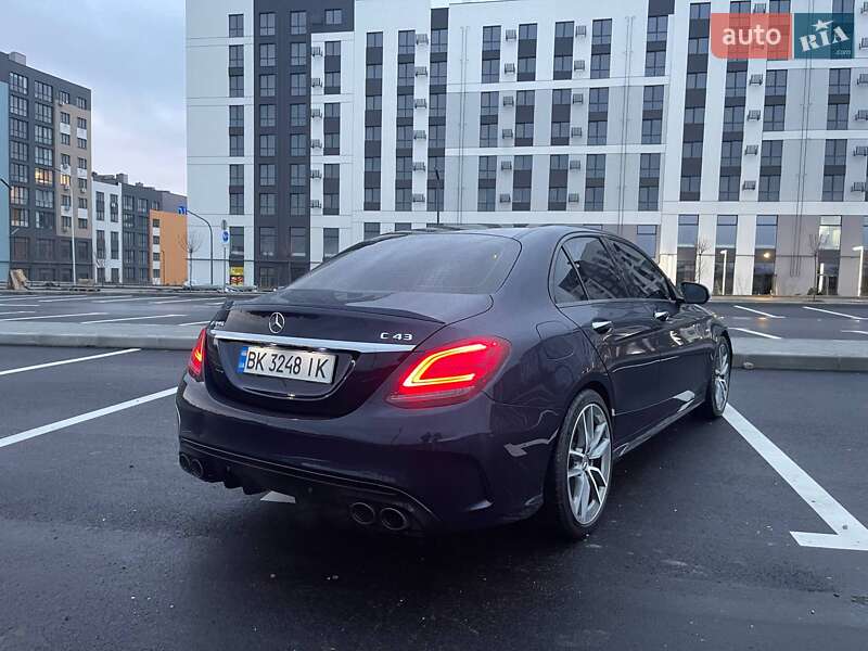 Седан Mercedes-Benz C-Class 2019 в Киеве