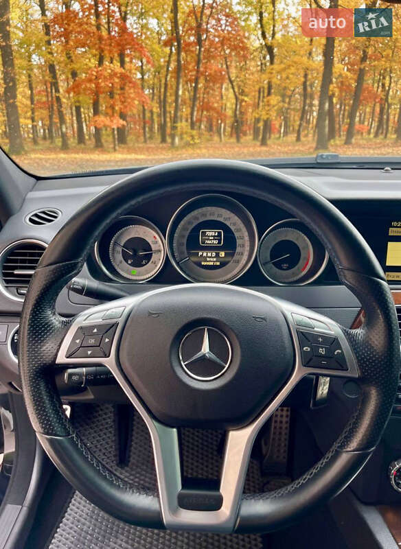 Седан Mercedes-Benz C-Class 2011 в Киеве