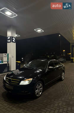 Седан Mercedes-Benz C-Class 2007 в Киеве