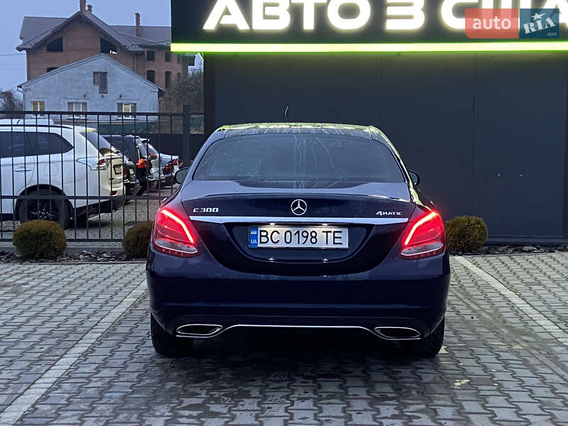 Седан Mercedes-Benz C-Class 2015 в Львові