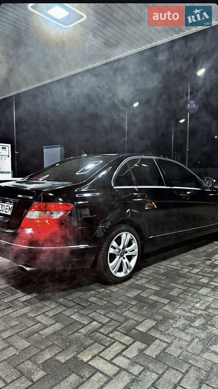 Седан Mercedes-Benz C-Class 2007 в Киеве