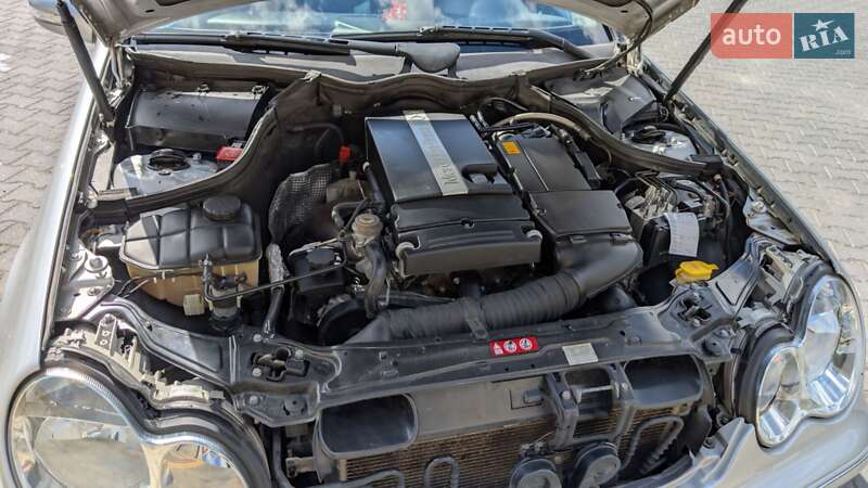 Седан Mercedes-Benz C-Class 2004 в Тернополе