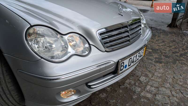 Седан Mercedes-Benz C-Class 2004 в Тернополе