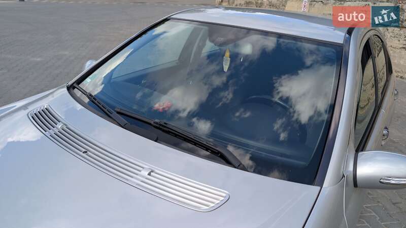 Седан Mercedes-Benz C-Class 2004 в Тернополе