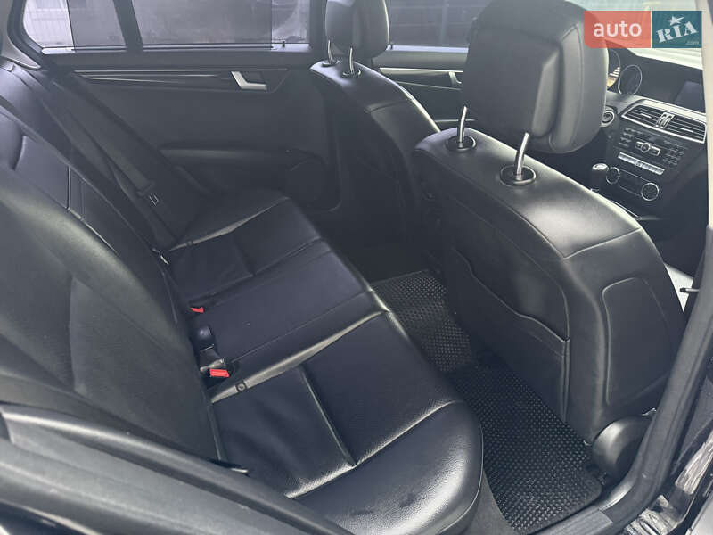 Универсал Mercedes-Benz C-Class 2012 в Хмельницком