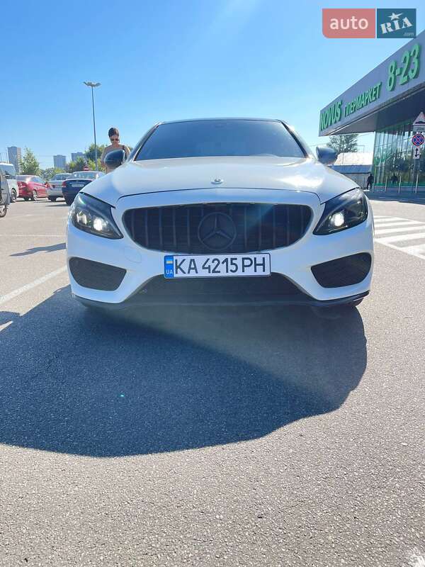 Седан Mercedes-Benz C-Class 2015 в Киеве