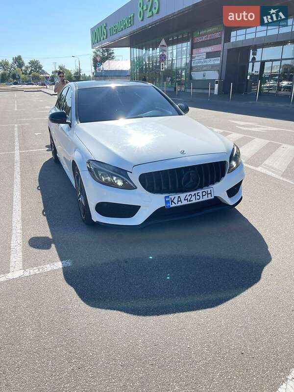 Седан Mercedes-Benz C-Class 2015 в Киеве