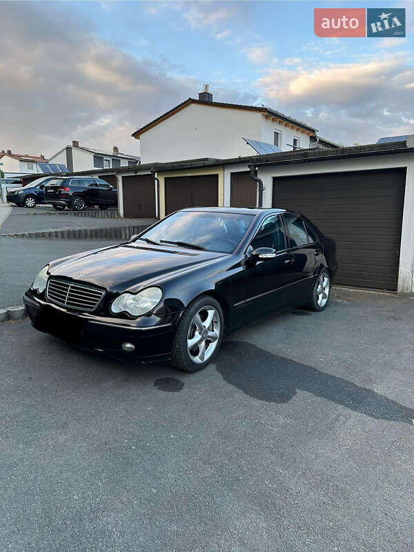 Mercedes-Benz C-Class 2003 Mercedes-Benz C-Class 2003