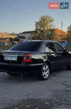 Седан Mercedes-Benz C-Class 1995 в Запорожье