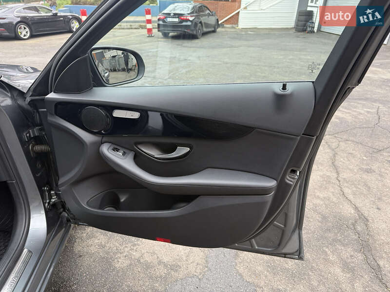 Седан Mercedes-Benz C-Class 2017 в Києві фото 10 Седан Mercedes-Benz C-Class 2017 в Києві