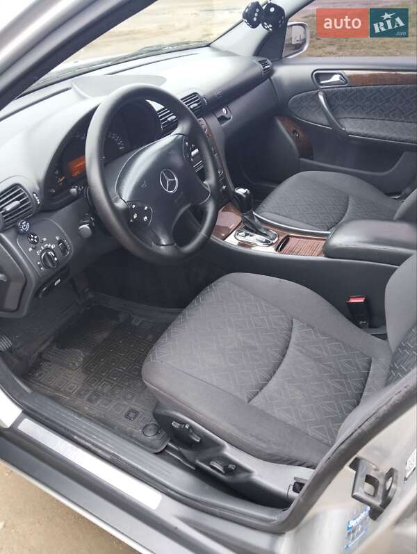 Седан Mercedes-Benz C-Class 2001 в Бердичеві