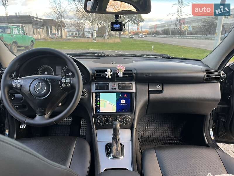 Седан Mercedes-Benz C-Class 2006 в Дніпрі