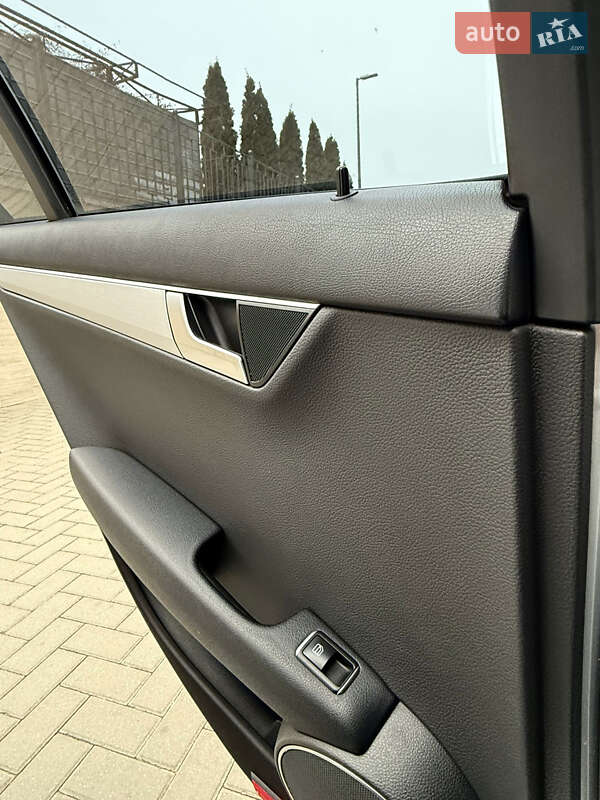 Седан Mercedes-Benz C-Class 2012 в Одесі